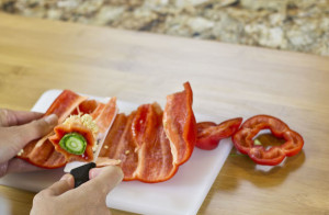 The Easiest Way To Cut A Bell Pepper – Fast Forward Fun
