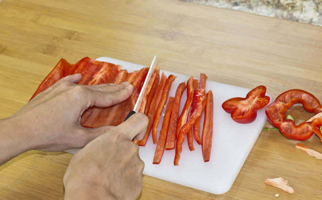 The easiest way to cut a bell pepper!